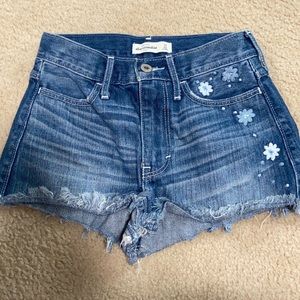 Short jeans